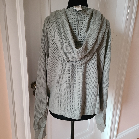 Pink Mesh Pullover 💗 - Picture 4 of 6